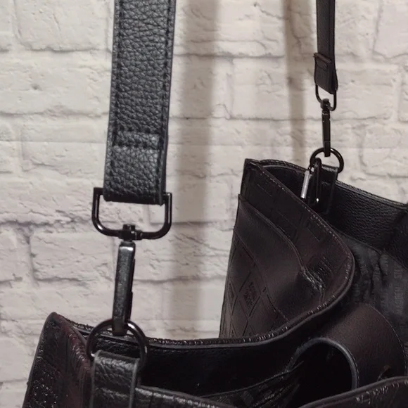 Steve Madden Black Huge Purse - Picture 11 of 15